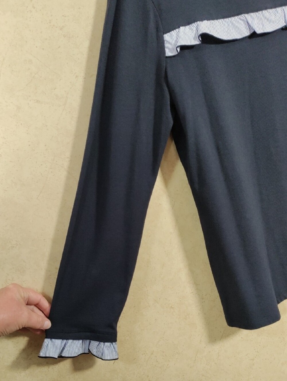 H137 Talbots Navy Long-Sleeve Ruffle Accent Top - Picture 5 of 11